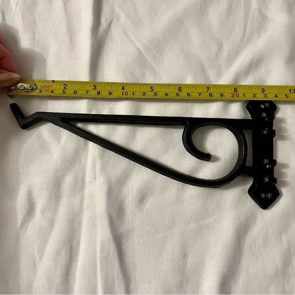 Cast Iron Cantilevered Swivel Decor Hook - Picture 6 of 8